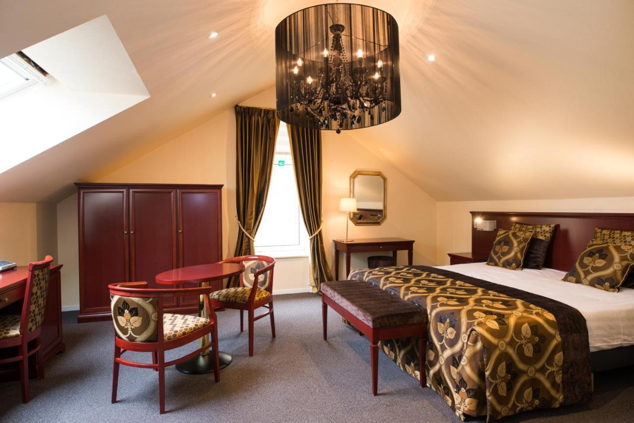 Hof De Draeck Bed & Breakfast Teuven Екстериор снимка