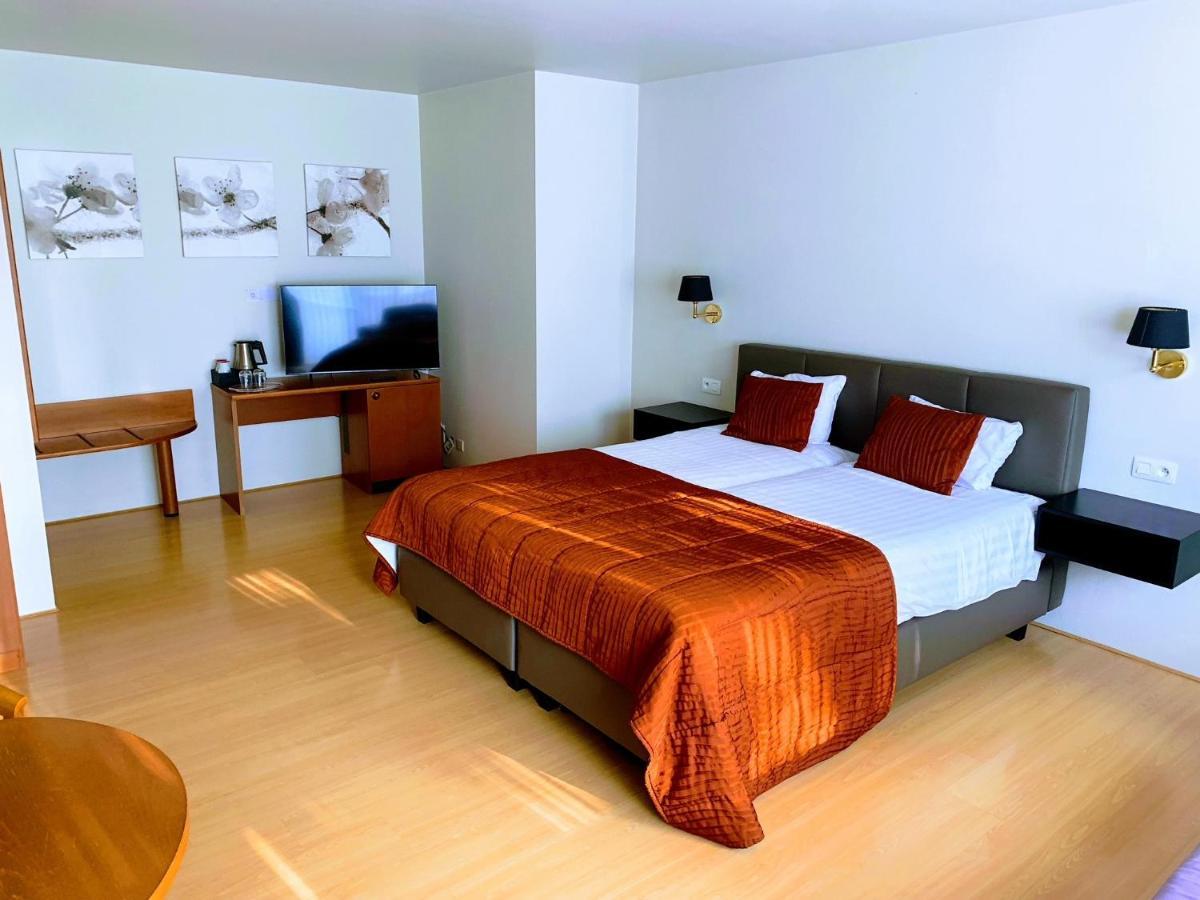 Hof De Draeck Bed & Breakfast Teuven Екстериор снимка
